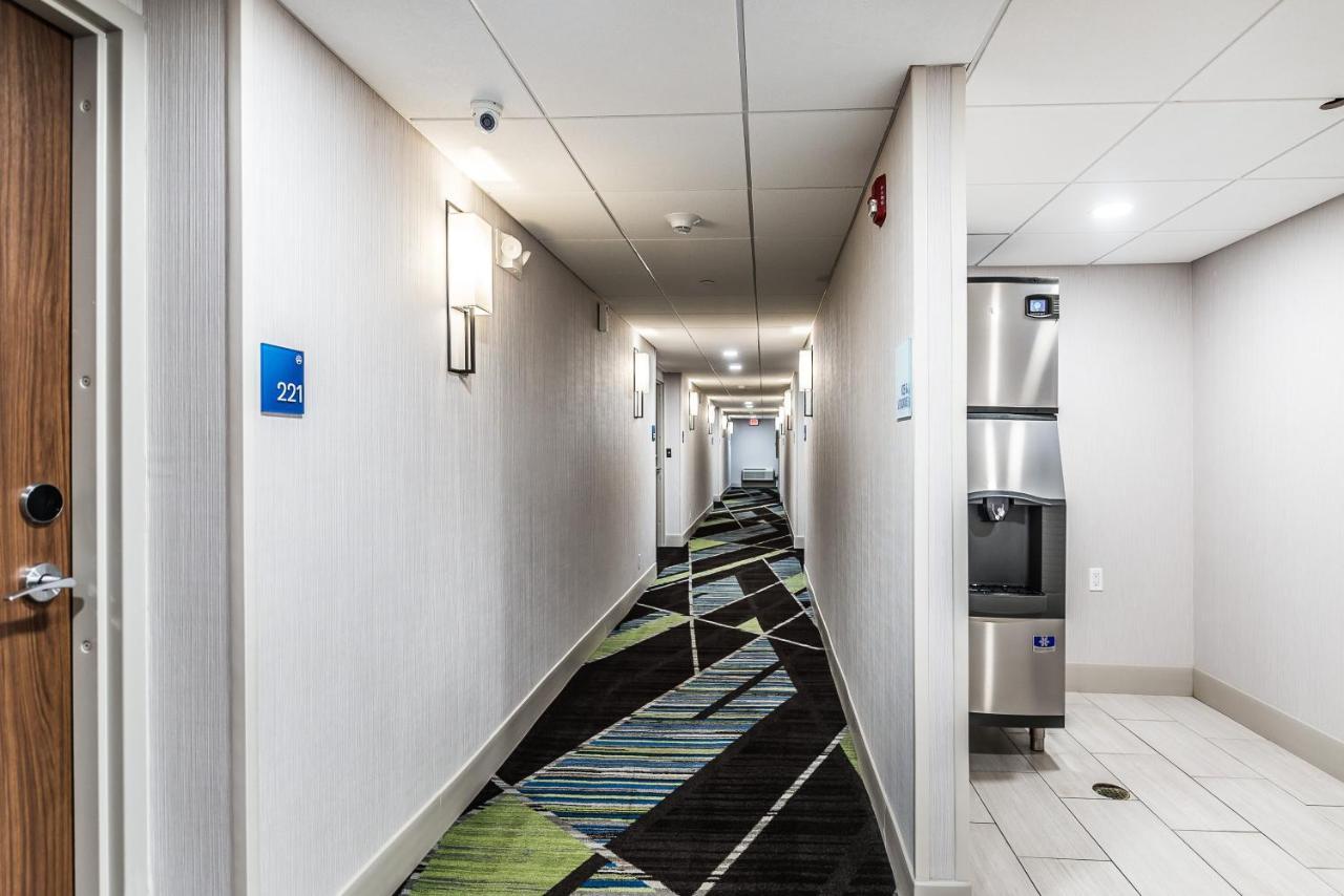 Holiday Inn Express Flint-Campus Area By Ihg Kültér fotó