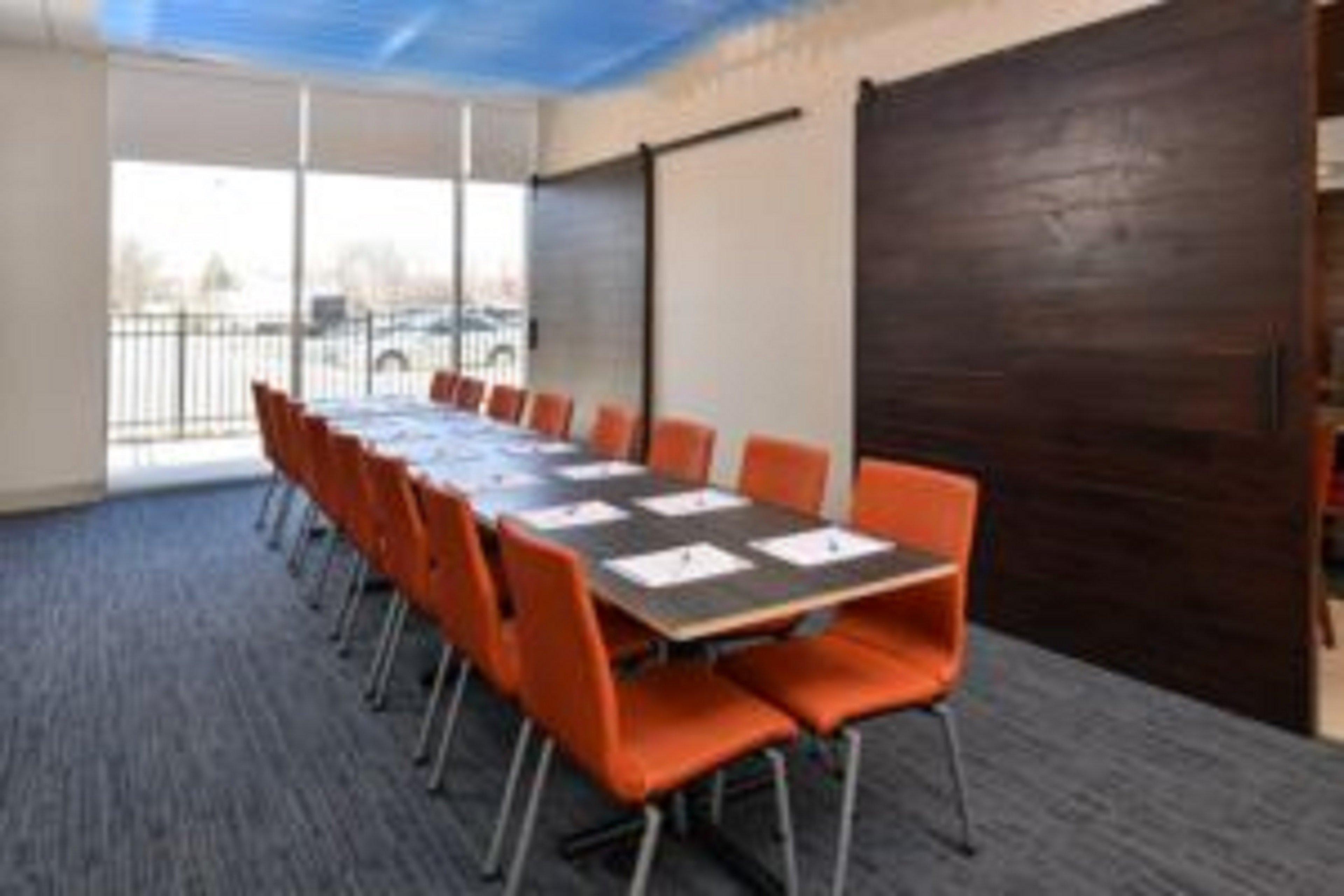 Holiday Inn Express Flint-Campus Area By Ihg Kültér fotó